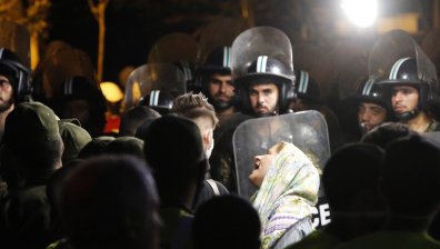 Най-малко 19 загинали при експлозия в клиника в Техеран (+ВИДЕО)