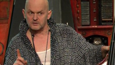 Валентин Ганев пред „Умно село“: На сцената Царят се играе от царедворците