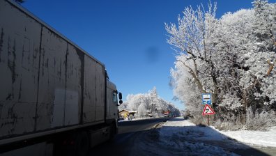 20 см сняг натрупа на Шипка, бурен вятър в Сливен