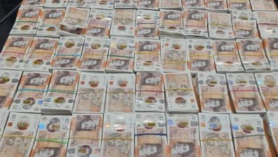 В турски ТИР хванаха недекларирана валута за близо 900 000 лв.