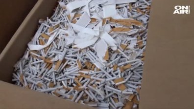 Полицията в Пловдив разби две нелегални фабрики за цигари
