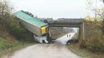 Двама загинаха при челен удар на пътя Силистра-Русе