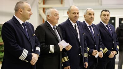 "Важен е респектът" - шестима пилоти ще управляват първата въздушна линейка у нас