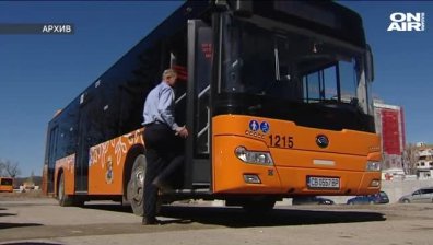 Заради агресивен пътник: Автобуси 280 и 94 се удариха в "Студентски град"