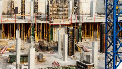 Обвиниха мъж и жена в Пловдив за крупни строителни измами