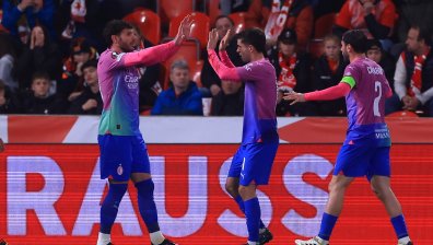 "Милан" си осигури четвъртфинал в Лига Европа, след като тресна "Славия" в Прага