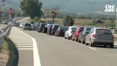 Задръстване на "Кулата" заради големия наплив от туристи към плажовете