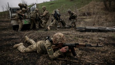 Войници в Украйна: Примирието засега е непостижимо