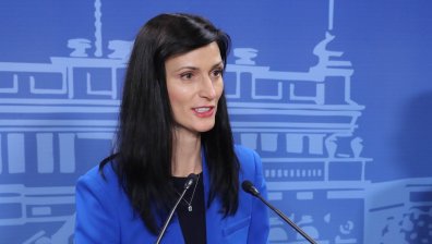 Мария Габриел: Оттеглям кандидатурата си. Преговорите ще продължат след избори