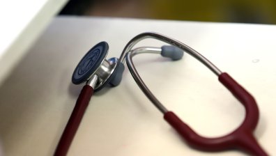 Общо три медицински сестри посещават 17-те села на община Бобов дол