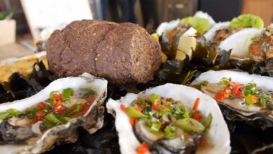 По пътя на най-скъпата мида в света и как се прави бира от шоколад 