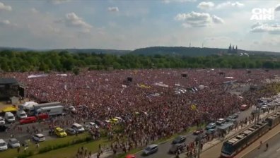 250 хил. протестиращи в Прага поискаха оставката на премиера Бабиш