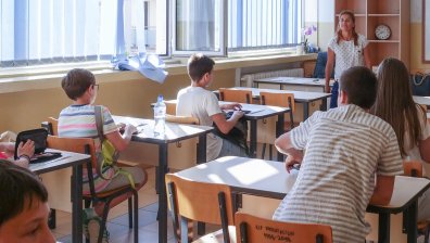 На прага на грипна епидемия - заболеваемостта расте, учениците оредяват