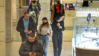 Епидемиолог посочи как да избегнем третата вълна и кога ни предпазва ваксината