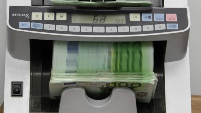 Край на спекулациите: Държавата няма да фалира, курсът лев към евро остава стабилен