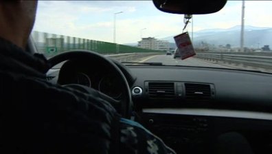 Десетки автомобили са застрашени от кражба, защото ...