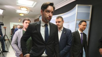 Борис Бонев използва ChatGPT за речта си, иронизира "празните декларации" в СОС