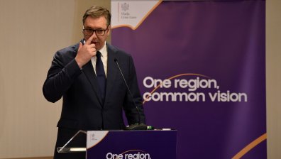 Вучич засегнат и разочарован от гласуването на РСМ за Сребреница