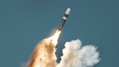 Франция изстреля новата си балистична ракета от ядрена подводница