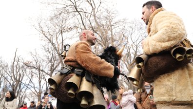Откриха най-големия фестивал на маскарадни игри на Балканите - "Сурва"&nbsp;в Перник