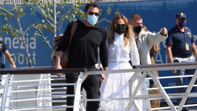 Джей Ло и Бен Афлек се появиха заедно на филмовия фестивал във Венеция