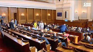 Депутатите питат: Откъде ще дойде финансиране за сделката с ЧЕЗ?