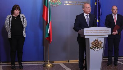 Синдикати и партии съсипаха от критики проектобюджета на служебния кабинет