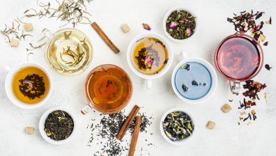 Най-добрите билки за чай през зимата и как да ги ползваме