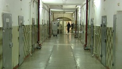 Проверка откри пропуски в управлението на затворите