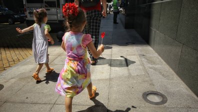 Майчинските за втората година да станат 1100 лв. месечно