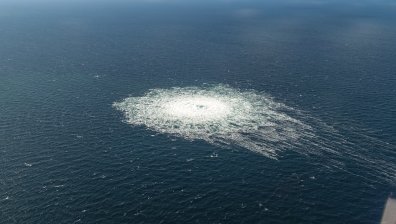 Песков: Взривовете по тръбите на "Северен поток" са възможен терористичен акт