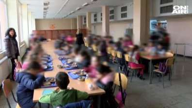 Депутатите ще решават за обвързването на помощите с посещението на училище