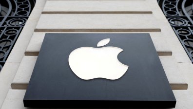 Край на ерата "Тим Кук": Кой е новият шеф на Apple Джон Тернъс?