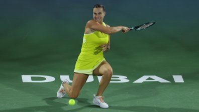 Сабаленка стартира с успех в Дубай, Коко Гоф падна от Маккартни Кеслър