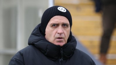 "Хебър" уволни Бруно Акрапович след 1:6 от "Септември"