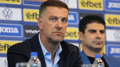 Кръстаич направи три промени, Слави Шопов с първа повиквателна за националния