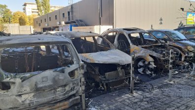 Три пожара и 10 изгорели коли за два часа в София