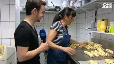 С аромат на топъл козунак от пекарната