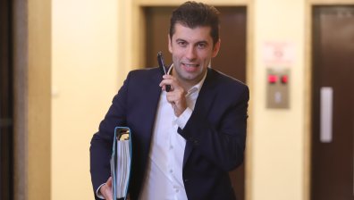 Петков: Специална комисия ще влезе в Българската банка за развитие за проверка