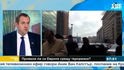 Не трябва да правим връзка между бежанците и атентаторите, каза Огнян Златев