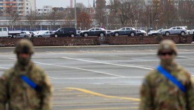 Тръмп изтегля 9 500 американски военни от Германия