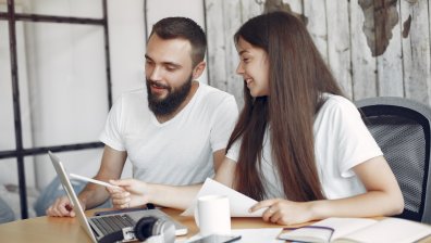 Неща, които никога да не обсъждаме на работа
