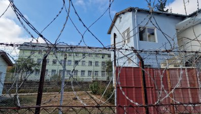 Обирджия, изтръгнал златна верижка от врата на възрастна жена, отива в затвора за две години
