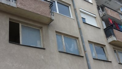 Сигнал от HelpBook: Телевизорът на съседите оглася целия етаж