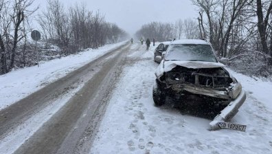 Тежка катастрофа край Враца &ndash; две деца пострадаха