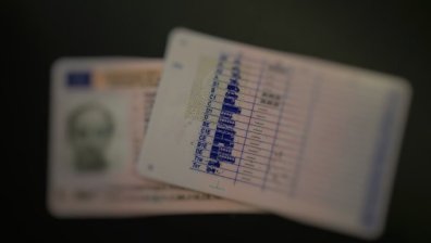 МВР предупреждава: Технически проблем затруднява издаването на шофьорски книжки