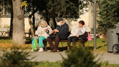 НСИ: Българинът живее средно около 73,6 г., жените са по-дълголетни