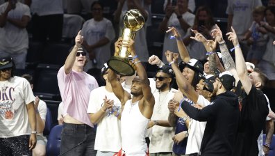 "Оклахома Сити" отпразнува титлата в NBA с пищен парад (СНИМКИ)