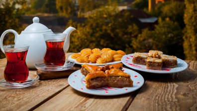 Нови правила в заведенията в Турция за бакшишите и надценките