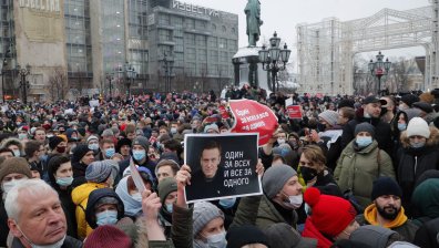 Отстраниха трима студенти от университет заради участие в протестите за Навални